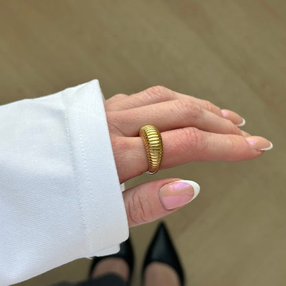 Croissant Ring
